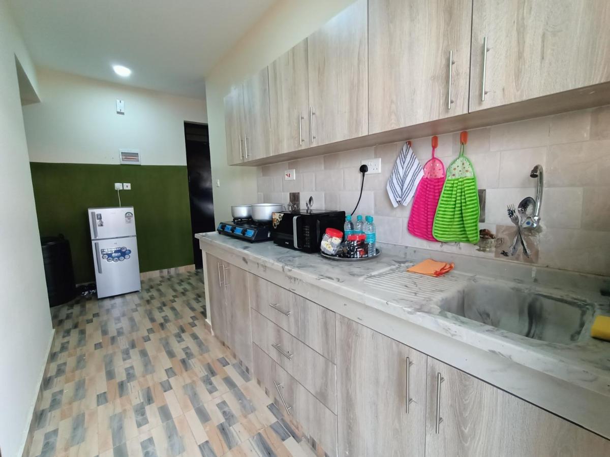 1 Bedroom Fully Furnished Luxurious Apartment Voi Town Exteriér fotografie