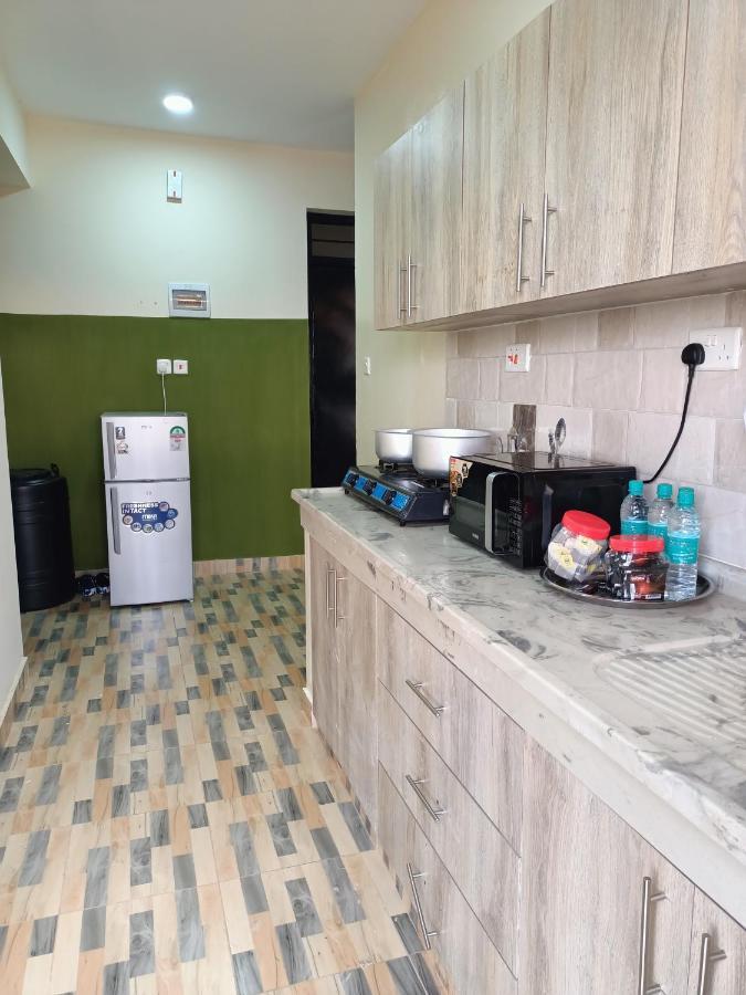 1 Bedroom Fully Furnished Luxurious Apartment Voi Town Exteriér fotografie